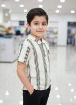 Boys’ Off-White Quarter-Zip Polo with Vertical Textured Stripes - Image 4