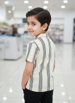 Boys’ Off-White Quarter-Zip Polo with Vertical Textured Stripes - Image 3